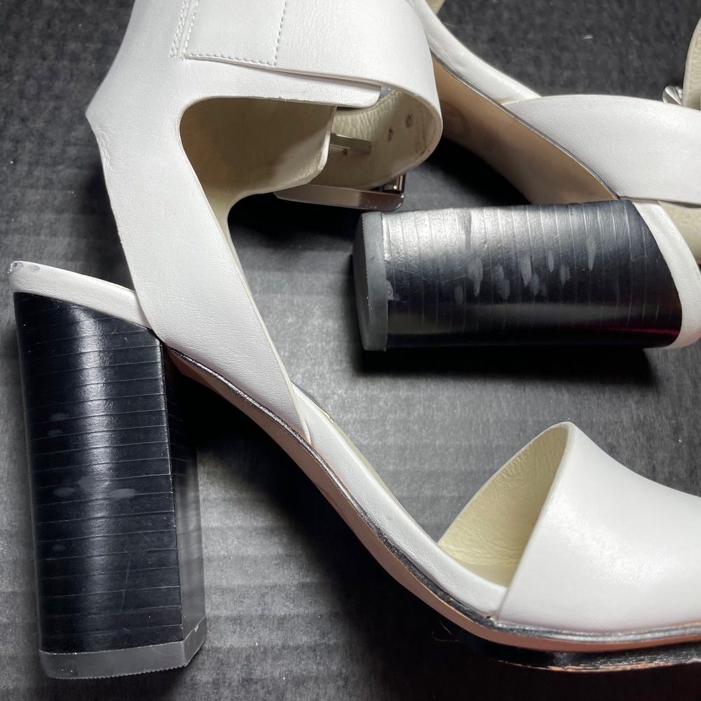 Michael Kors White Leather 4” heeled sandal 5.5M EUC WORN ONLY ONCE PRICE FIRM!! - Picture 13 of 13